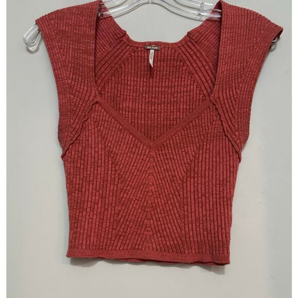 Free People Demi Sweater Top In Coral Spice Size Small Cropped Top NEW - Picture 2 of 5